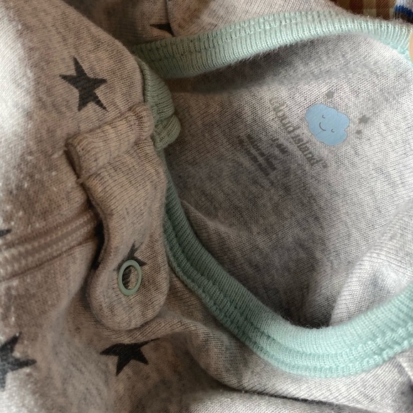 11 piece #11 baby boy PLAY clothes bundle. Different sizes - Picture 15 of 16